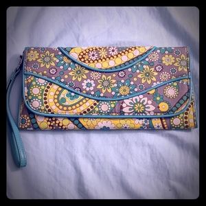 Vera Bradley spring clutch (lemon parfait)